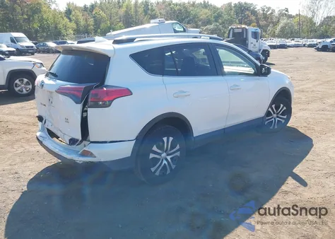 2017 Toyota Rav4 Le z USA, uszkodzony, nr VIN JTMBFREV9HD199523